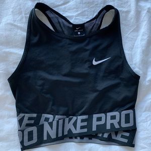 Nike Pro Cropped Workout Top